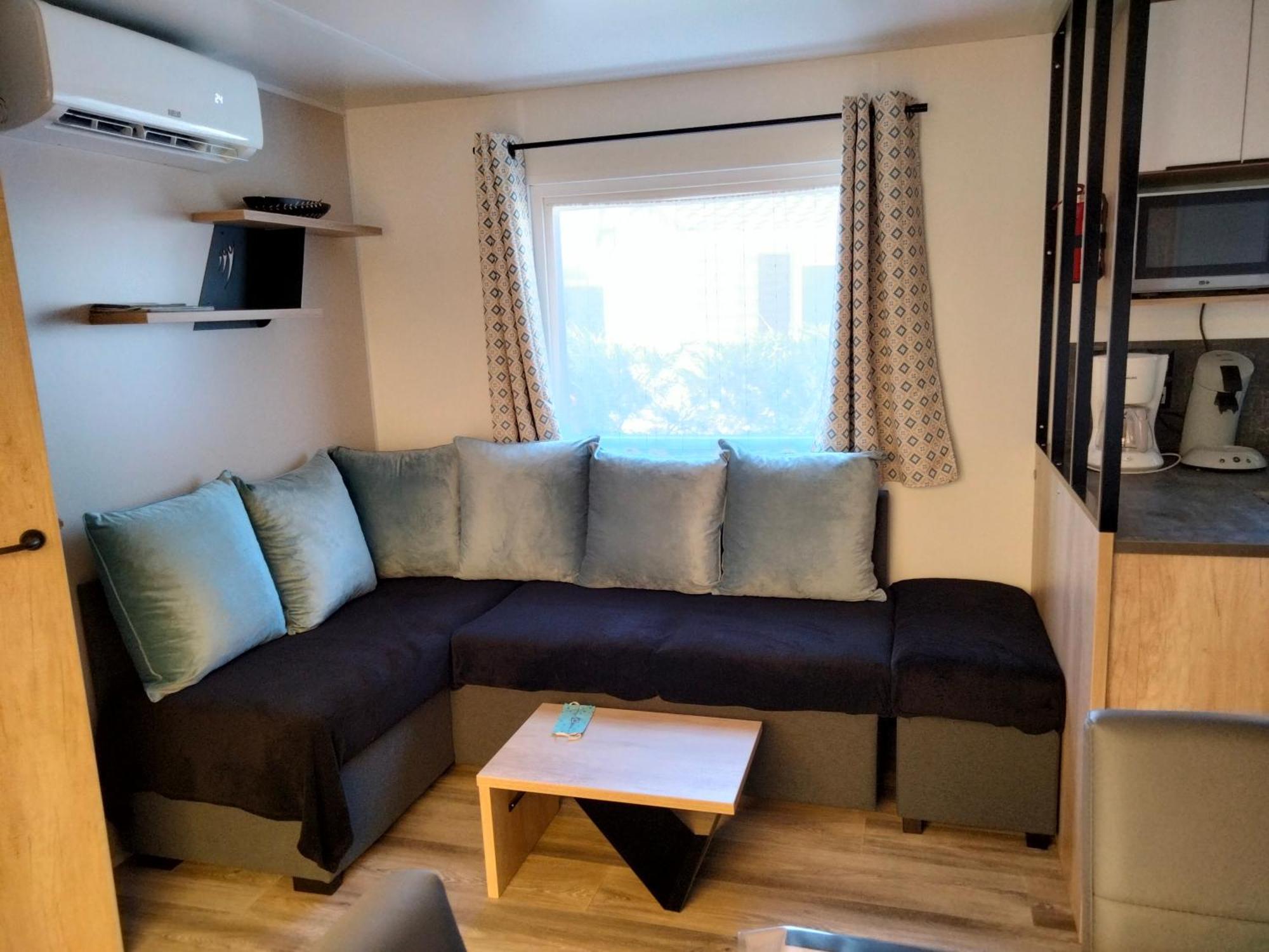 Mobil Home Les Charmettes 321 Ле Мат Екстериор снимка